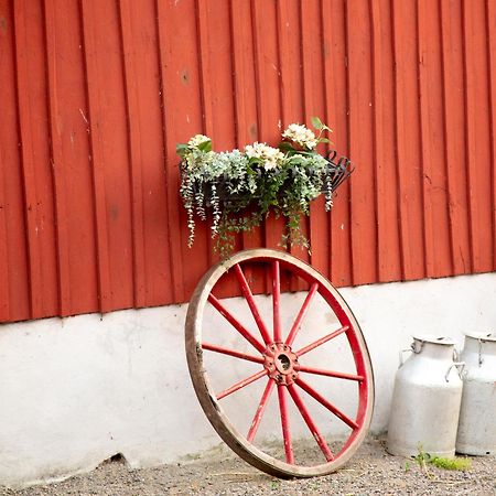 Гостевой дом Aengagarden - Gardshuset Vaxtorp Экстерьер фото